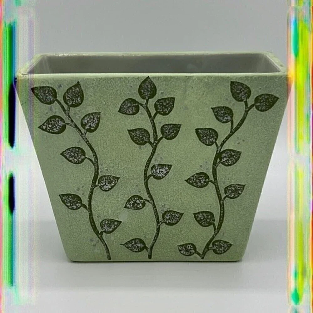 PARTYLITE MEADOW BREEZE CANDLE HOLDER
